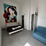 Niki Home