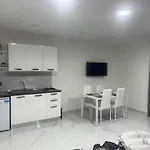 Vinny'S House