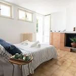 Room With Terrace Wi-Fi Sunbeds Ac Parking