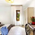 Hotiday Room Collection - Massa Lubrense