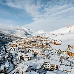 Hotel Stoeres - Active Wellbeing