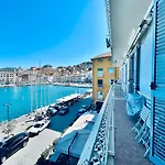 Molo 28 Beach Parking Ac