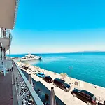 Molo 28 Beach Parking Ac