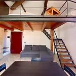 Casa Domi Con Ac Nel Centro Storico-Piazza Bovio