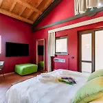 Almavite Wine Resort With Pool - Happy Rentals