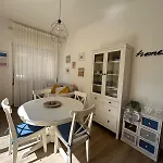 La Petite Maison
