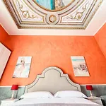 Chiara'S Apartment Sorrento 3