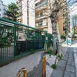 Via Domenico Fontana 81