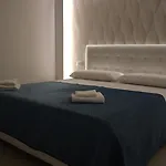 Realeborbonica-Intero Appartamento Con Ampio Terrazzino