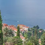 Queen Lake View