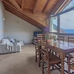 Queen Lake View