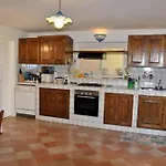 Air-Conditioned Flat With Garden And Hot Tub