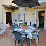 Air-Conditioned Flat With Garden And Hot Tub