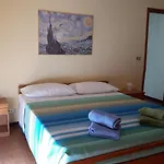 Casa Nel Verde Vicina Al Mare