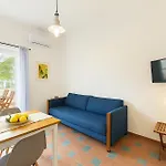 Le Grand Bleu - Gioia Apartments