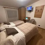 Hotel Zeni