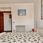 Holidaycasa Leone - Con Posto Auto A 200Mt Dal Mare