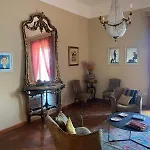 Caracciolo Seafront Charme Home