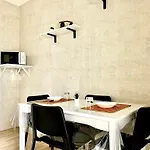 Casa Di Nonna Nunzia - Piazza Carlo III