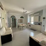 Karol Apartment In Minori Center