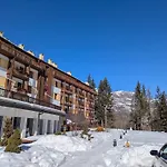 Champoluc Luxury Suite With Mountain View
