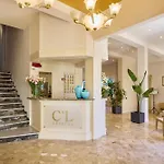Hotel Crystal