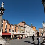 In Piazza 'Apartments & Relax'