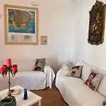 Tra Vicoli E Palazzi Apartment