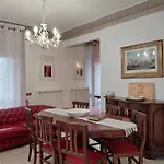 Toscana Luminoso Appartamento Con 2 Grandi Camere, Giardino E Posto Auto Privato