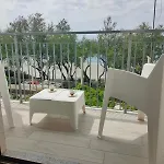 Meraviglia In Riva Al Mare