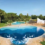 Belvilla By Oyo Baia Domizia Villaggio Camping E3