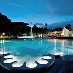 Belvilla By Oyo Baia Domizia Villaggio Camping C2