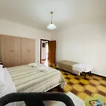 5 Minutes' Walk From The Beach, With Two Bedrooms