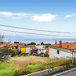 Amazing Apartment In Scario