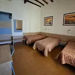 Hotel Lea