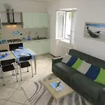 Apartment Mit 2 Schlafzimmern Und Balkon Bv2