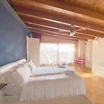 Appartement Mit Privatem Garten, Pool Und Seeblick