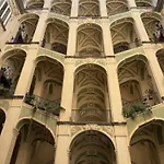 Doctor House Sanita Napoli
