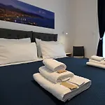 Lybra Rooms - Holiday House