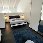 Elegant Loft By The Sea
