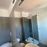 B&B Unique