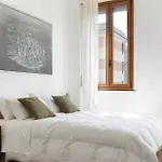 Architect'S Flat With Terrace Terragni 1937