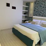 Appartamenti Resta Cu Mme A Chiaia House