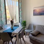Nimphaea Blue Apartment - Central Seaside Retreat - 50M From Beach