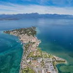 Apartments Peninsula