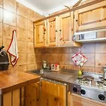 Elegant And Cozy Apartment In The Heart Of Cervinia