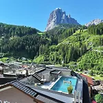 Hotel Touring Dolomites
