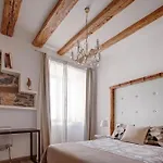 La Maison De Trieste Suite Garage