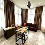 Living Lake Como-Rooms&Parking