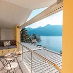 Scrigno Sul Lago By Design Studio
